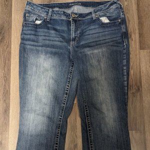 Maurice’s old school style. Super comfortable. size 16W